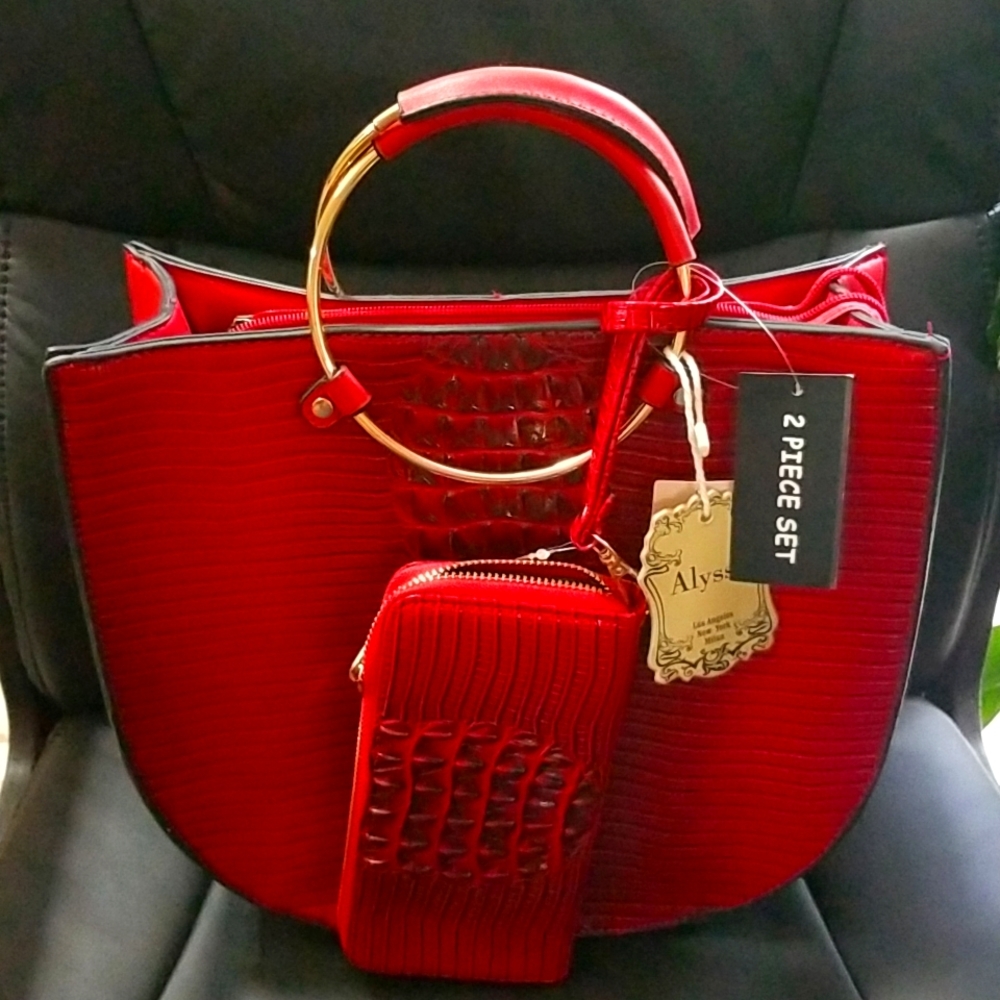 Purse and wallet set